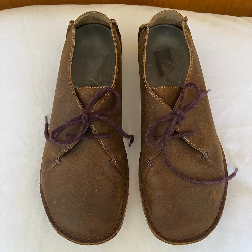 CLARKS Janey May | Size 8 | Brown with purple laces